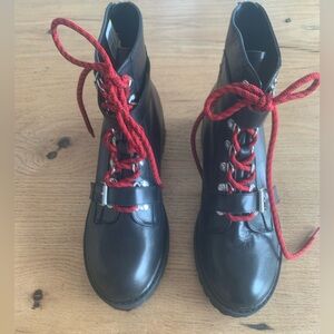 FarylRobin a combat Hiker Ankle‎ Boots Black Leather lug Sole Women’s 9 1/2 NWOT